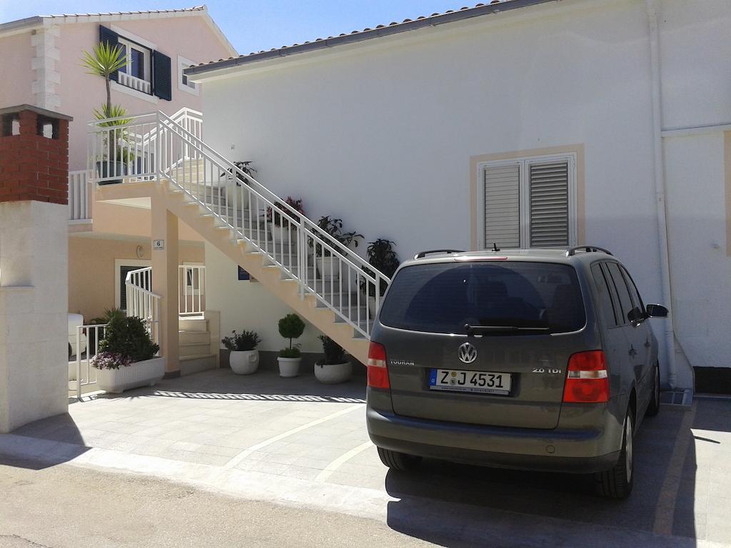 Apartments & Rooms Anita Hvar Town Exteriör bild